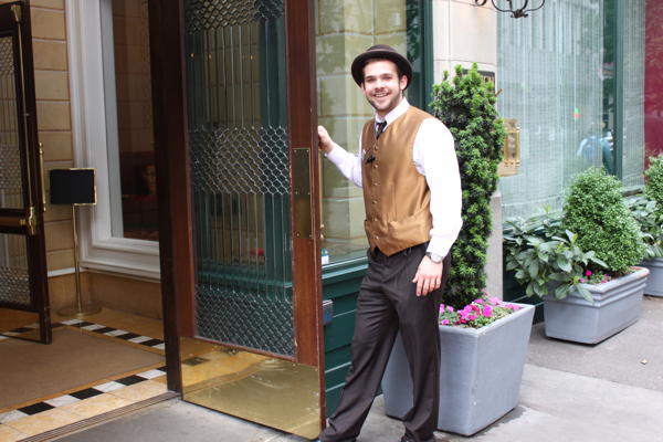 Entrance to the Hotel Monaco Portland