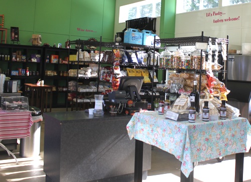 grocery store in Seabrook Washinton beach town